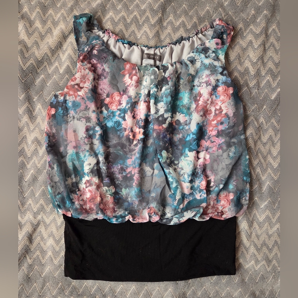 ⏰️LAST CHANCE⏰️Floral Blouse
